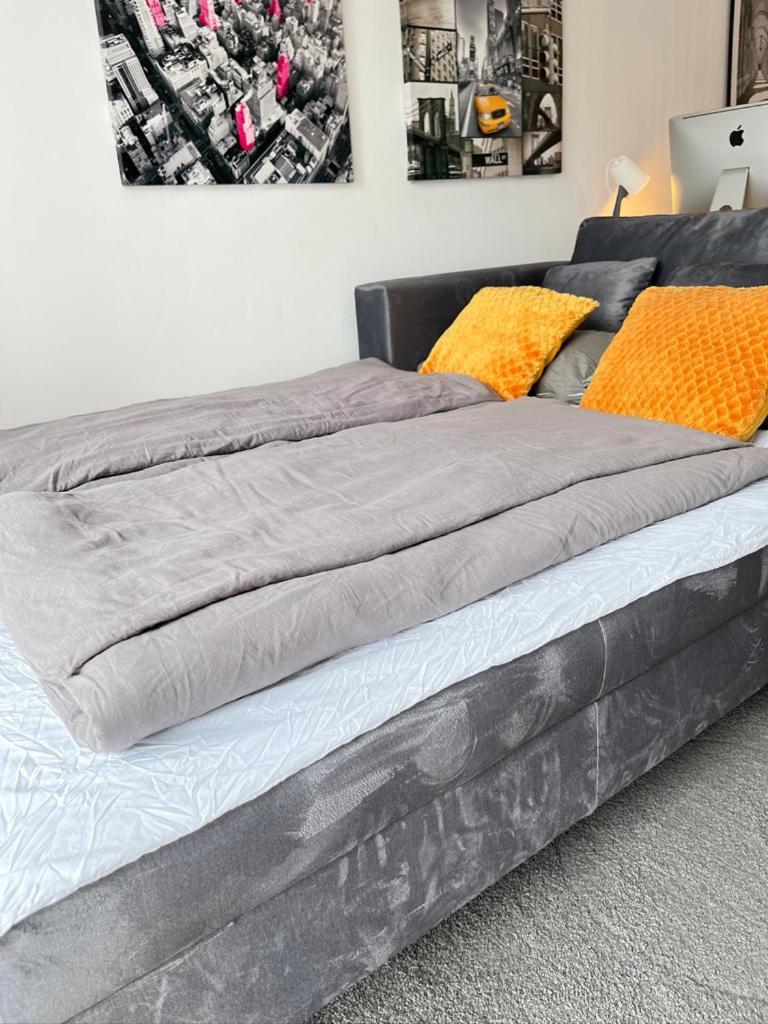 Living At Saarpartments -Adultsonly- 2 Bedrooms, Kitchen- Business & Holiday Apartments For Long- And Short Term Stay, 3 Min To Train-Station, Secure E-Bike Parking! Saarbrücken Dış mekan fotoğraf