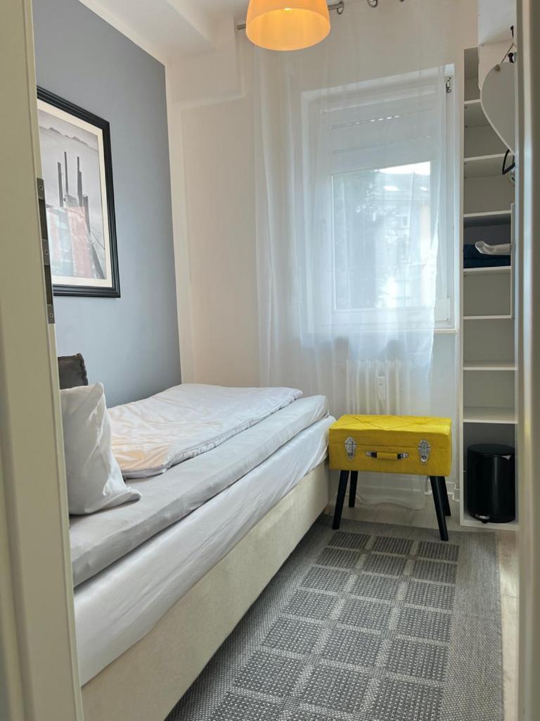 Living At Saarpartments -Adultsonly- 2 Bedrooms, Kitchen- Business & Holiday Apartments For Long- And Short Term Stay, 3 Min To Train-Station, Secure E-Bike Parking! Saarbrücken Dış mekan fotoğraf